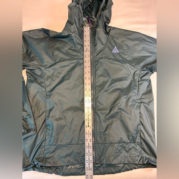 Nike ACG Storm-FIT Women’s Hooded Running Jacket Green Teal XL - Picture 3 of 10